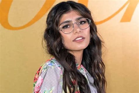 new mia khalifa|New Mia Khalifa Porn Videos 